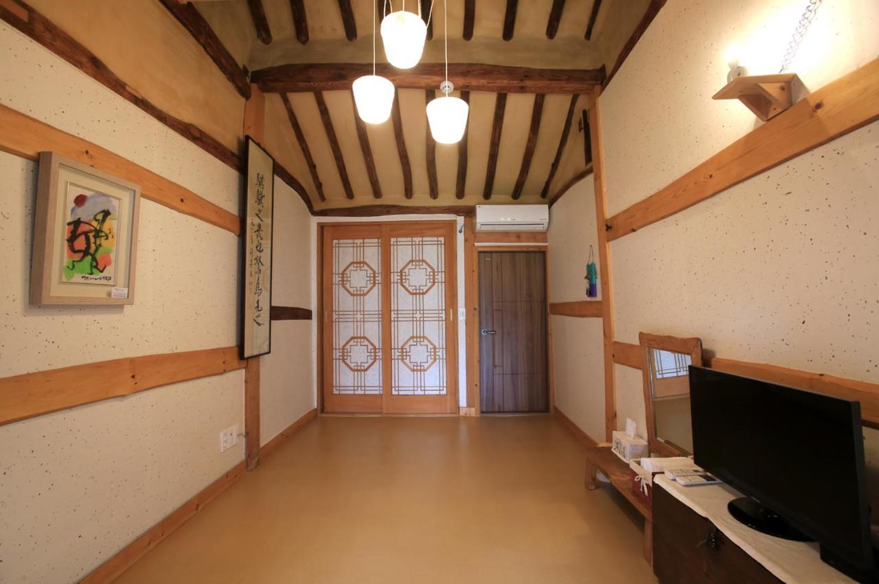 Hanok Madang Villa Чонджу Екстериор снимка